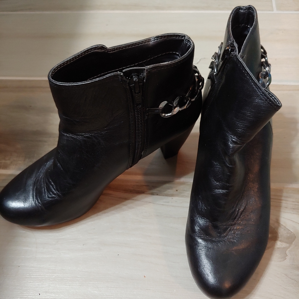 Easy Spirit heeled boots